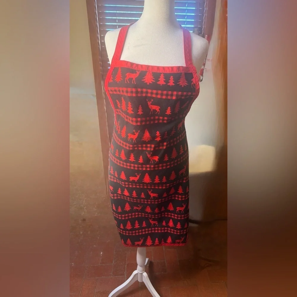UNISEX XL Red and Black Apron Pristine Condition